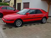 Gebraucht Mazda 323F 88 PS (64 kW) 1991 Rot Limousine