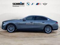 Gebraucht BMW 550e Sport Line 489 PS (359 kW) 2024 Grau Limousine