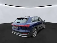 Gebraucht Audi e-tron Advanced 230 kW (313 PS) 2021 Navarrablau SUV