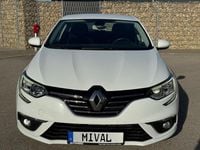 Gebraucht Renault Mégane IV Intens 132 PS (97 kW) 2016 Weiß Limousine
