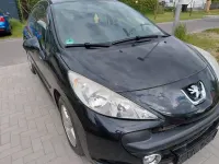 Gebraucht Peugeot 207 Urban Move 73 PS (53 kW) 2009 Schwarz Limousine