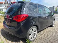 Gebraucht Opel Meriva 140 PS (102 kW) 2010 Schwarz Van / Kleinbus