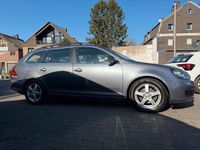 Gebraucht VW Golf VI Comfortline 105 PS (77 kW) 2010 Grau Kombi
