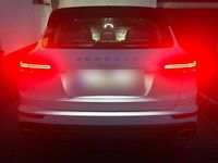 Gebraucht Porsche Cayenne 240 PS (176 kW) 2017 Weiß SUV