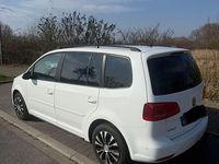 Gebraucht VW Touran Comfortline 105 PS (77 kW) 2014 Weiß Van / Kleinbus