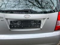 Gebraucht Kia Picanto 65 PS (47 kW) 2005 Silber Kleinwagen