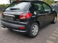 Gebraucht Peugeot 206+ 75 PS (55 kW) 2009 Schwarz Kleinwagen