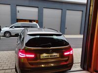 Gebraucht BMW 320 Advantage 190 PS (139 kW) 2019 Grau Kombi