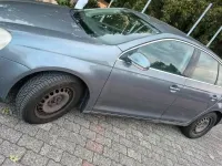 Gebraucht VW Jetta 115 PS (84 kW) 2005 Grau Limousine