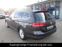 Gebraucht VW Passat Comfortline 150 PS (110 kW) 2018 Grau Kombi