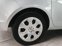 Gebraucht Opel Meriva Edition 110 PS (80 kW) 2016 Silber Van / Kleinbus