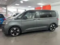Gebraucht VW Multivan Life 150 PS (110 kW) 2024 Grau Van / Kleinbus