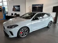 Neu BMW 120 Performance 170 PS (125 kW) 2026 Grau Kleinwagen