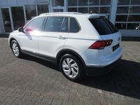 Gebraucht VW Tiguan Active 150 PS (110 kW) 2022 Pure white SUV