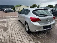 Gebraucht Opel Astra 170 PS (125 kW) 2013 Silber Limousine