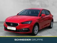 Używany Seat Leon Style 131 KM (96 kW) 2022 Czerwony Kombi