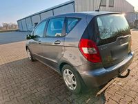 Gebraucht Mercedes A160 95 PS (69 kW) 2009 Grau Limousine