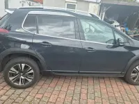 Gebraucht Peugeot 2008 Allure 120 PS (88 kW) 2018 Schwarz SUV