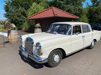 Gebraucht Mercedes 200 1967 Weiß Limousine