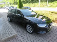 Gebraucht Audi A4 163 PS (119 kW) 2022 Schwarz Kombi