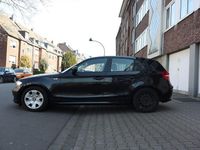 Gebraucht BMW 116 122 PS (89 kW) 2010 Schwarz Kleinwagen
