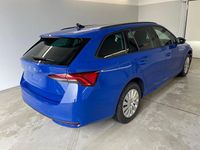 Neu Skoda Octavia Essence 150 PS (110 kW) 2025 Auf anfrage Kombi