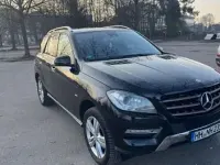 Gebraucht Mercedes ML250 204 PS (150 kW) 2012 Schwarz SUV