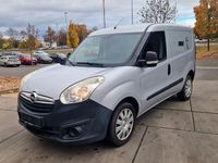 Gebraucht Opel Combo 90 PS (66 kW) 2016 Silber Van / Kleinbus