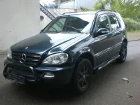 Gebraucht Mercedes ML270 163 PS (119 kW) 2004 Schwarz SUV