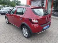 Gebraucht Dacia Sandero Prestige 103 PS (75 kW) 2014 Rot SUV