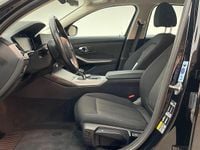 Gebraucht BMW 330e Advantage 292 PS (214 kW) 2022 Schwarz uni Kombi