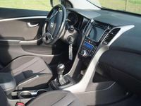 Gebraucht Hyundai i30 Edition 99 PS (72 kW) 2015 Grau Limousine