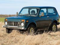 Gebraucht Lada niva 82 PS (60 kW) 2009 Grün SUV