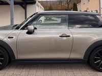 Usado Mini ONE 102 CV (75 kW) 2020 Plateado Utilitario