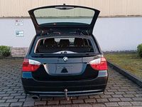 Gebraucht BMW 320 170 PS (125 kW) 2007 Schwarz Kombi