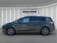 Gebraucht Ford S-MAX Titanium 150 PS (110 kW) 2022 Grau Van / Kleinbus