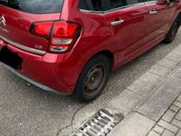 Gebraucht Citroën C3 Tendance 73 PS (53 kW) 2011 Rot Limousine