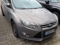 Usata Ford Focus SYNC Edition 140 CV (102 kW) 2013 Marrone Berlina