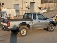 Gebraucht Nissan Navara 133 PS (97 kW) 2009 Silber Pickup