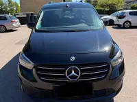 Gebraucht Mercedes T180 Progressive 131 PS (96 kW) 2023 Schwarz Van / Kleinbus