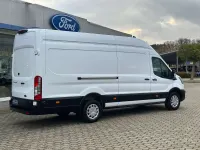 Gebraucht Ford Transit Trend 131 PS (96 kW) 2024 Weiß Van / Kleinbus