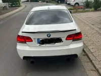 Gebraucht BMW 325 Basis 197 PS (144 kW) 2010 Weiß Coupé