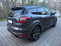 Gebraucht Ford Kuga ST-Line 179 PS (131 kW) 2019 Grau SUV