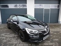 Gebraucht Renault Mégane IV Life 101 PS (74 kW) 2016 Schwarz Limousine