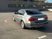 gebraucht BMW 318 i Facelift 2011