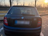 Gebraucht Skoda Fabia 75 PS (55 kW) 2002 Blau Kleinwagen