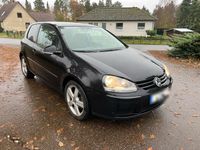 Gebraucht VW Golf V 116 PS (85 kW) 2004 Schwarz Kleinwagen