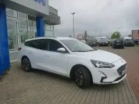 Używany Ford Focus Cool & Connect 120 KM (88 kW) 2020 Biały Kombi