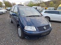 Second-hand VW Sharan 150 CP (110 kW) 2003 Albastru Monovolum