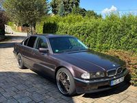 Gebraucht BMW 730 218 PS (160 kW) 1995 Violet Limousine